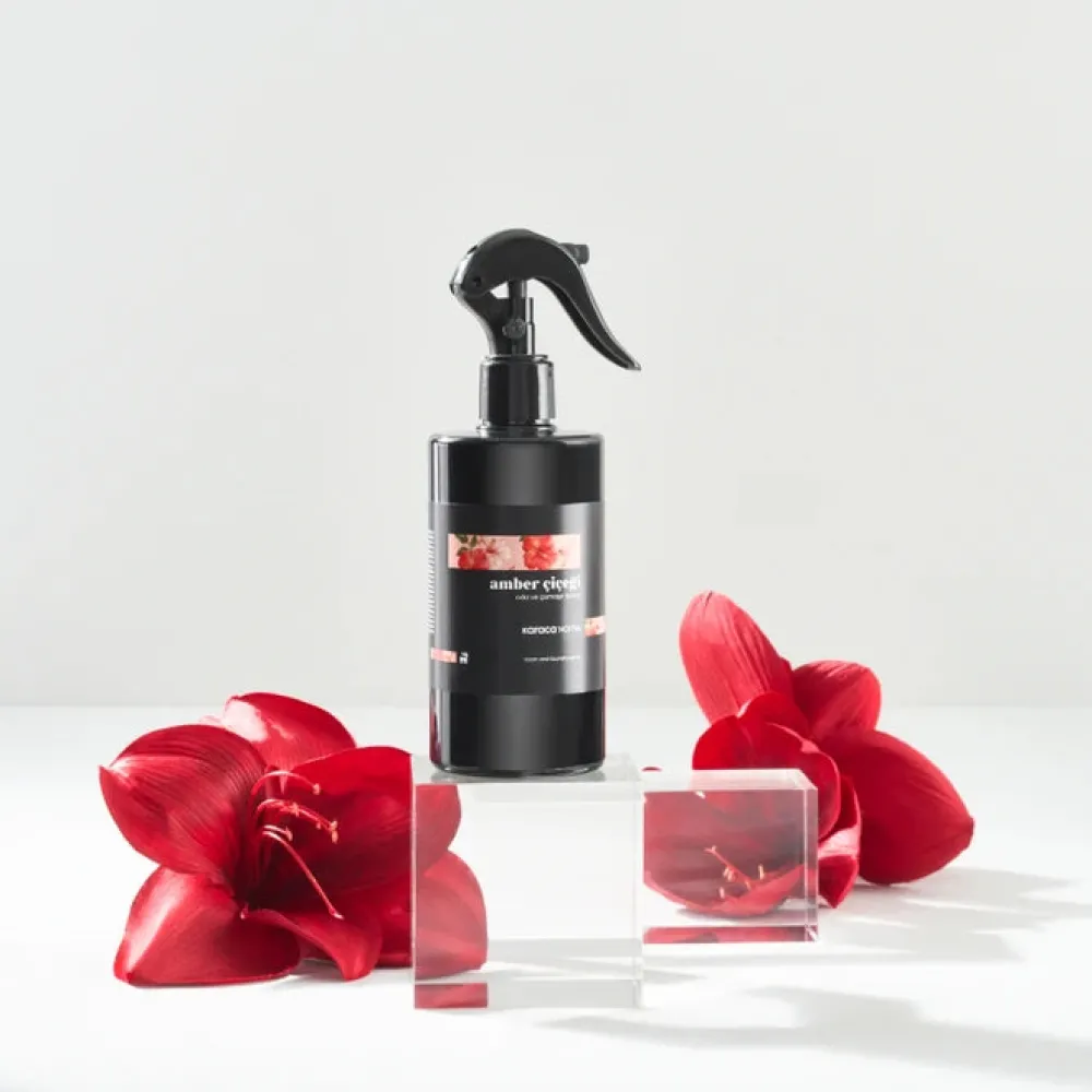 Hot Amber Blossom Scented Candle 8x9.5cm, Red Candles