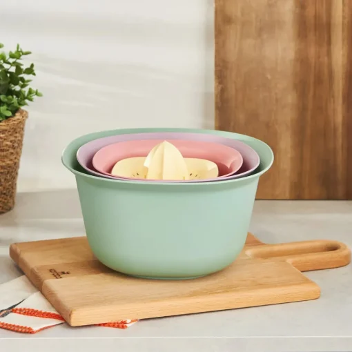 Discount 4 Piece Multi Purpose Mixing Bowls, Colander and Citrus Squeezer Set, Multi Kitchen Gadgets