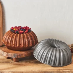 Best Cake Pro Aluminium Cast Decorative Bundt Cake Tin, 25.5cm, Anthracite Cake Tins