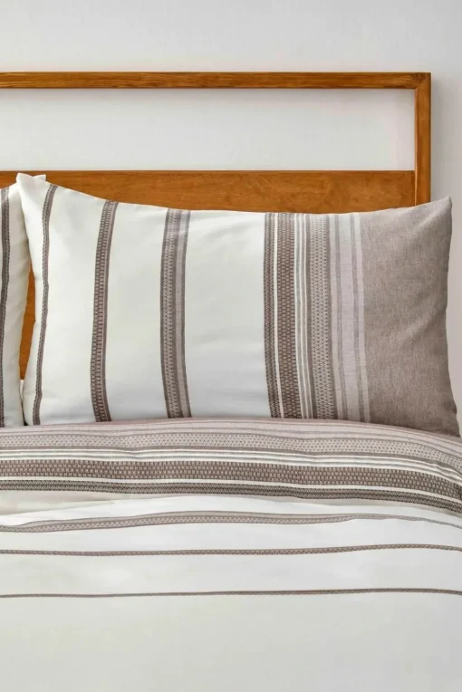 Discount Home Dobby Woven Duvet Cover Set, Super King, White Duvet Cover Sets