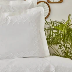 Online Home Marigold Percale 100% Turkish Cotton Embroidered Duvet Cover Set, King, White Duvet Cover Sets