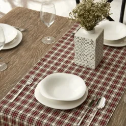 Outlet Home Woodland Ekose Runner, 70cmx140cm, Red Multi Tablecloths