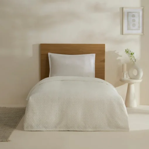 Leaves Wellsoft Blanket, Single, 150x200cm, White Throws & Blankets