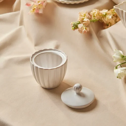 Hot New Daisy Stoneware Sugar Bowl, 230ml, White Storage Jars